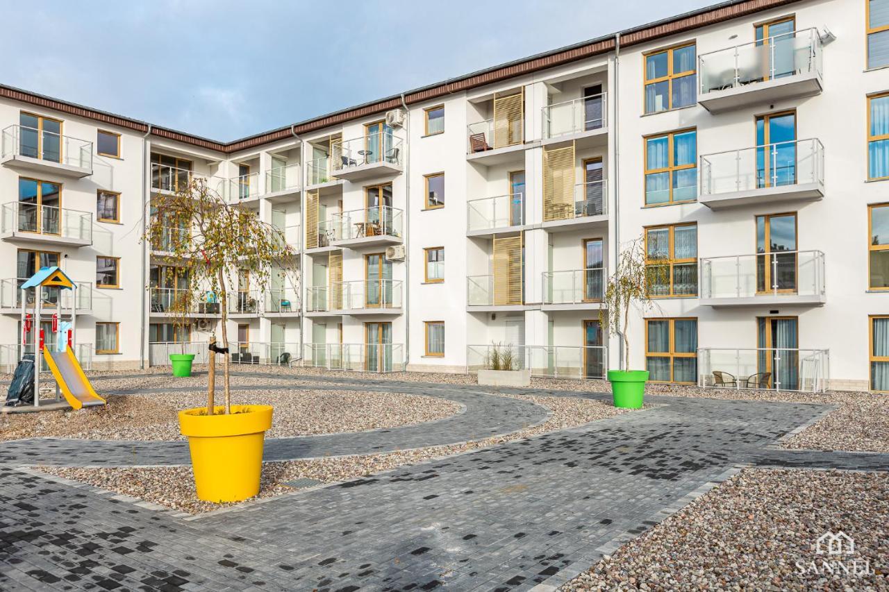 Apartament Lazure Przy Lesie-Sloneczne Tarasy Dziwnowek-Sannel Apartments For Rent Dış mekan fotoğraf